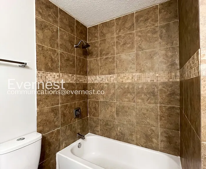 3743 Oak Lake Ln — Photo 13