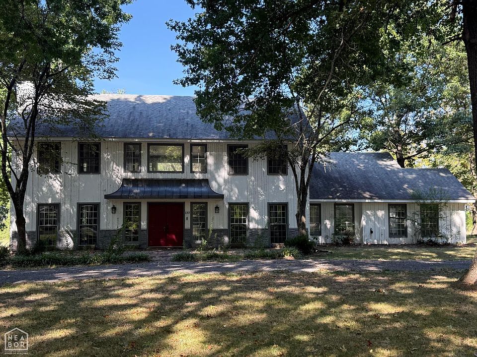 1st image of 177 S Oak