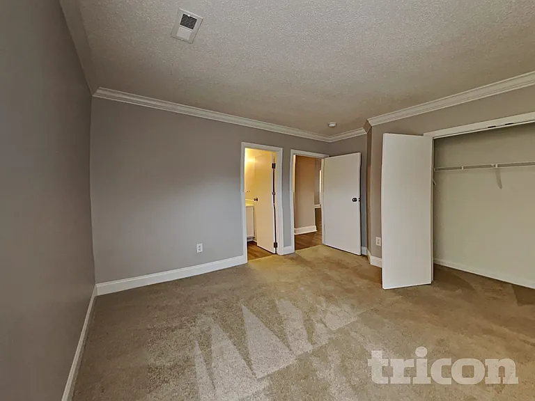 11608 Stewarts Crossing Dr — Photo 7