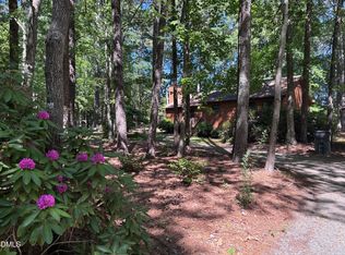 9816 Leslie Dr, Chapel Hill, NC 27516