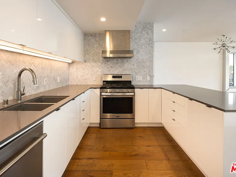 12770 Caswell Ave #301 — Photo 12