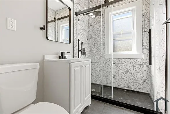 13802 Byron Ave — Photo 21