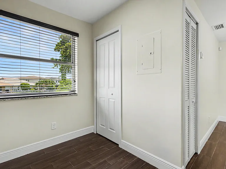 1250 SW 113th Ter #204 — Photo 22