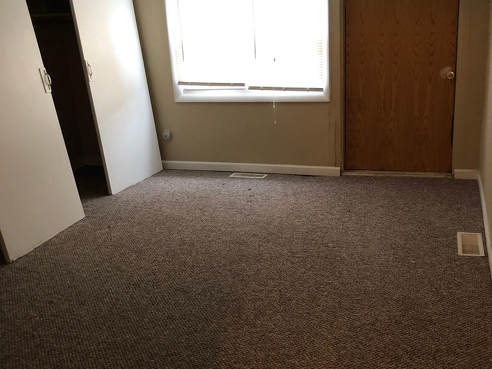 1st image of 375 Cleveland Dr APT 2