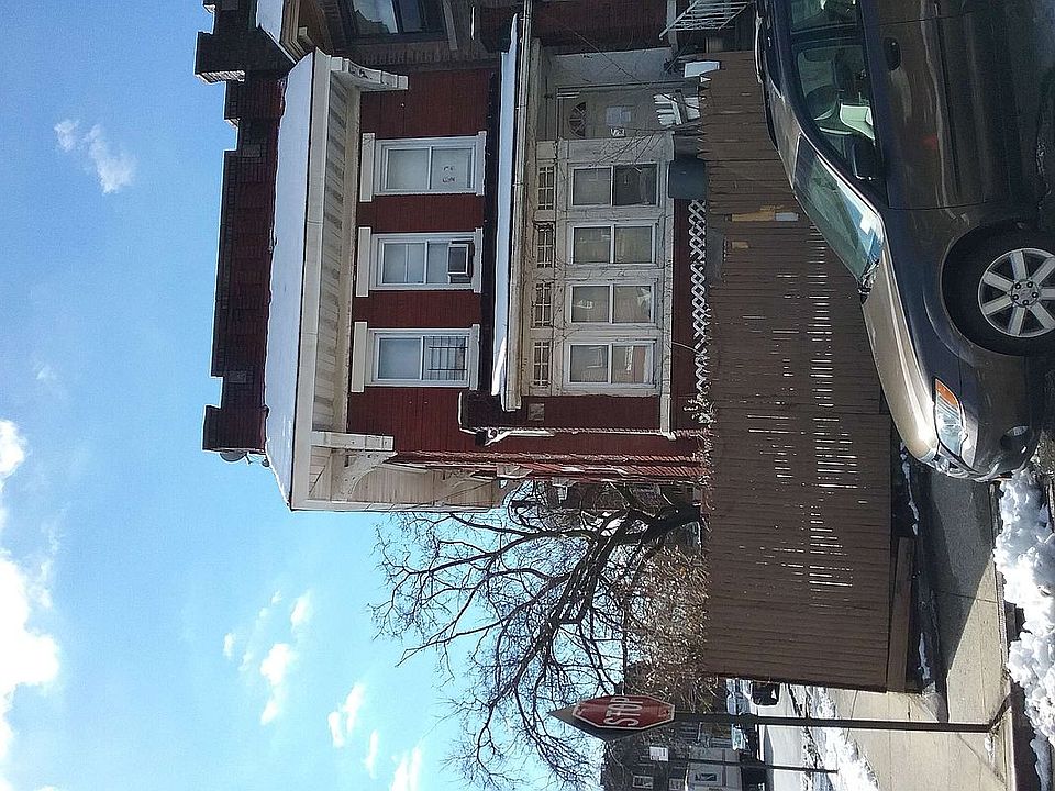 2nd image of 14 Schenck Ct #1