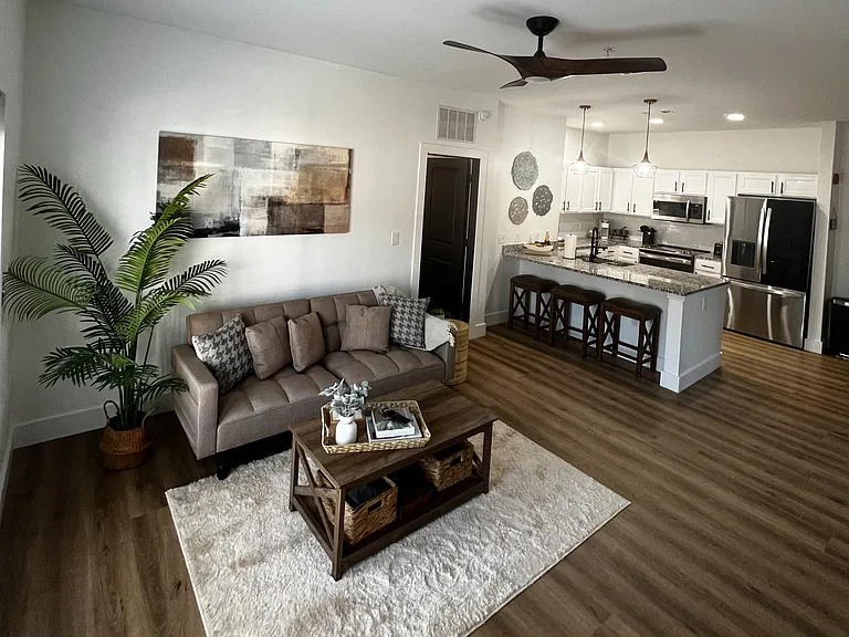 206 Town Center Dr #22 — Photo 2