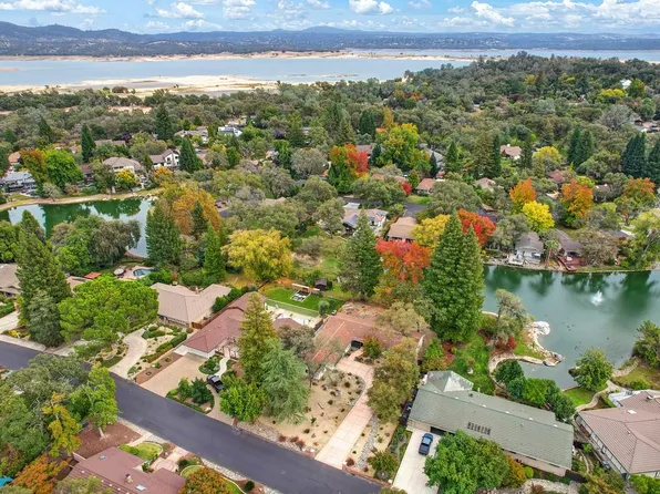 8395 W Hidden Lakes Dr, Granite Bay, CA 95746