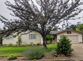1286 Diamond St, Springfield, OR 97477