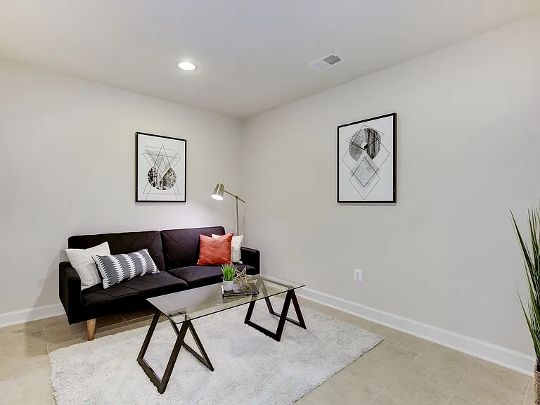 122 Parkview Ave — Photo 14