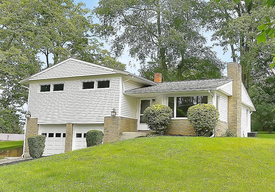 1st image of 912 New Burg St
