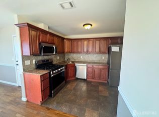 83 Broadway Floor 2, Elizabethport, NJ 07206