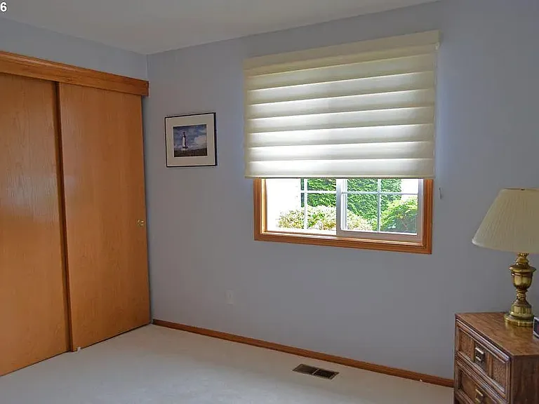 3713 SE 174th Ave — Photo 4