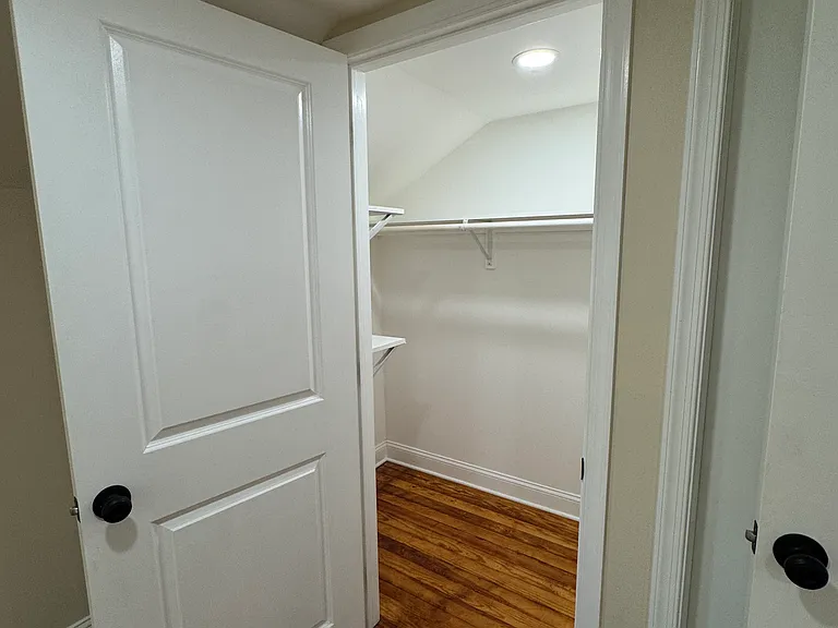 2427 Wythe Ave — Photo 25