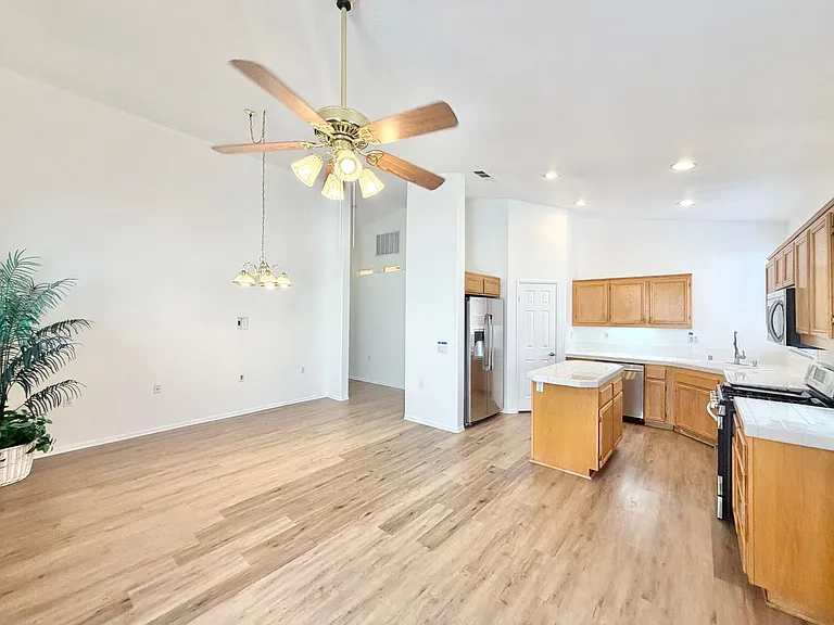 26805 China Dr — Photo 14