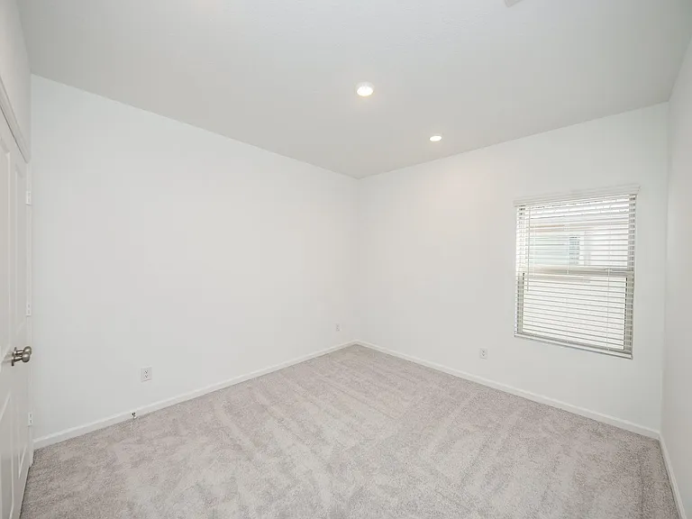 27035 Flower Isle Ln — Photo 27
