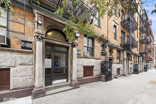 Rented by Citi Habitats | media 12