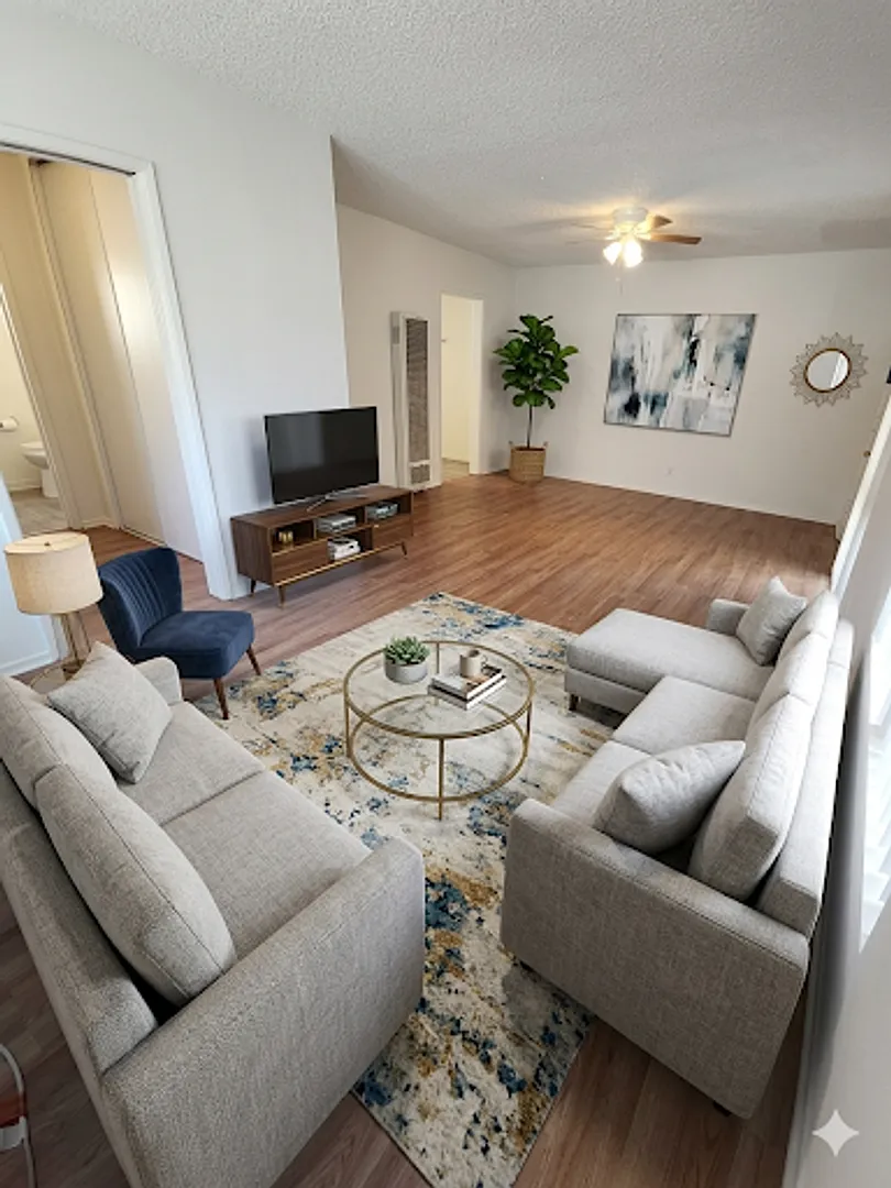 Building Photo - 812 S Glendale Ave #23