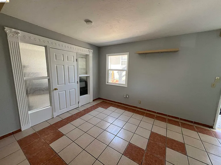 6293 Vallejo St — Photo 5