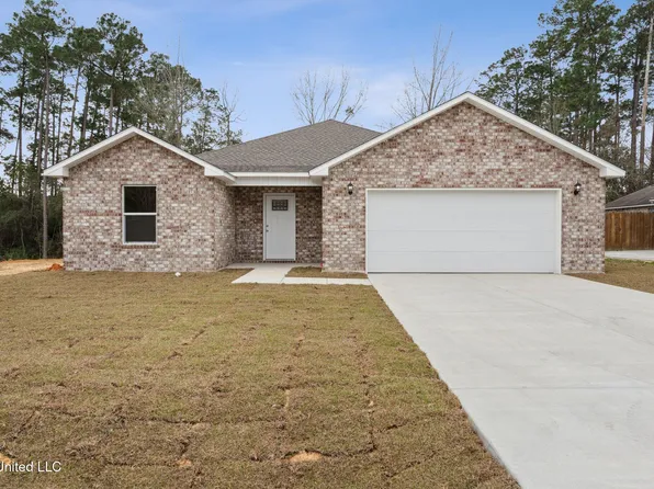 8197 Redstone Dr, Gautier, MS 39553