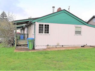 1986 SE Rhody Ln, Waldport, OR 97394