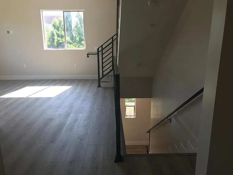 10937 Hesby St — Photo 55