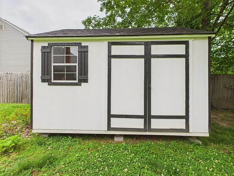 1917 Millsap Ln — Photo 27