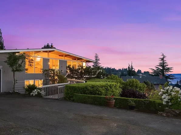 29507 10th Avenue SW, Federal Way, WA 98023