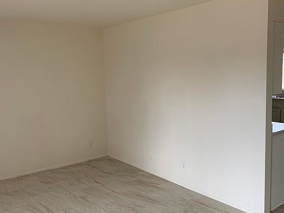 5th image of 7636 W Heatherbrae Dr