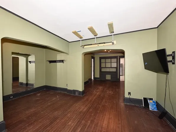2606 N Booth St, Milwaukee, WI 53212
