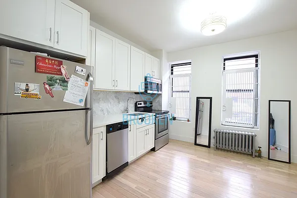 Rented by null | media 10