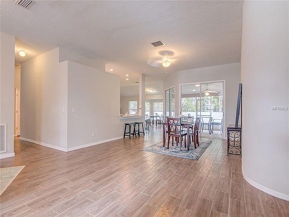 4th image of 12105 Shady Forest Dr