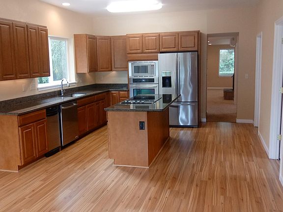3rd image of 4621 171st Ave SE