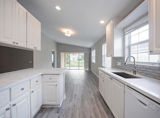 7656 Rozzini Ln, Naples, FL 34114