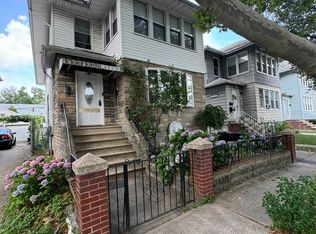 14933 15th Rd, Whitestone, NY 11357