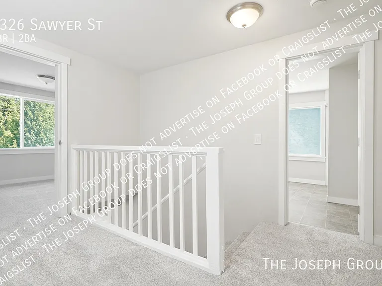 3326 Sawyer St — Photo 9