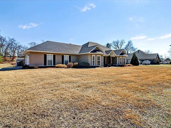 2nd image of 7920 Severn Landing Rd