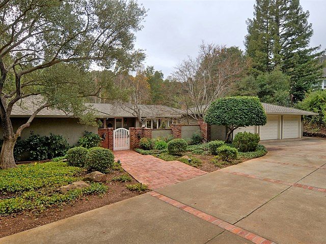 1st image of 15774 Hidden Hill Pl