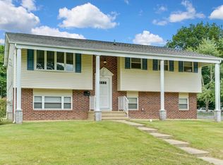 1 Columbia Ct, Jackson, NJ 08527