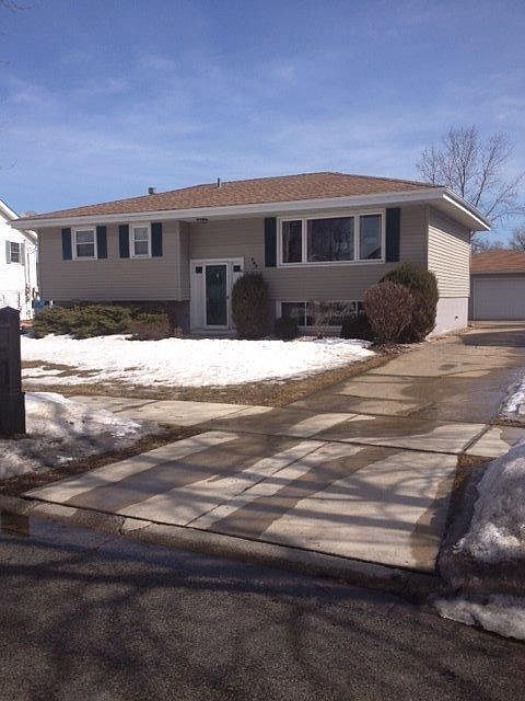 2nd image of 947 Van Buren Ave