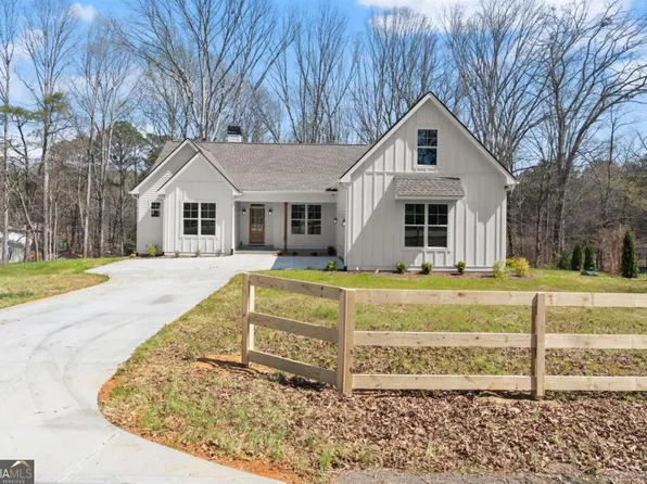 2020 Darby Rd, Waleska, GA 30183