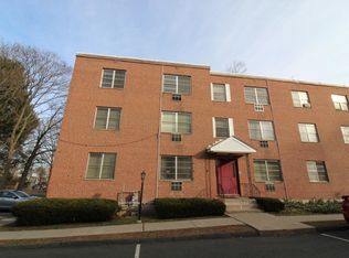 378 Park Rd #A, West Hartford, CT 06119