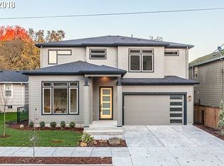 7516 SE Cesar Chavez Blvd, Portland, OR 97202