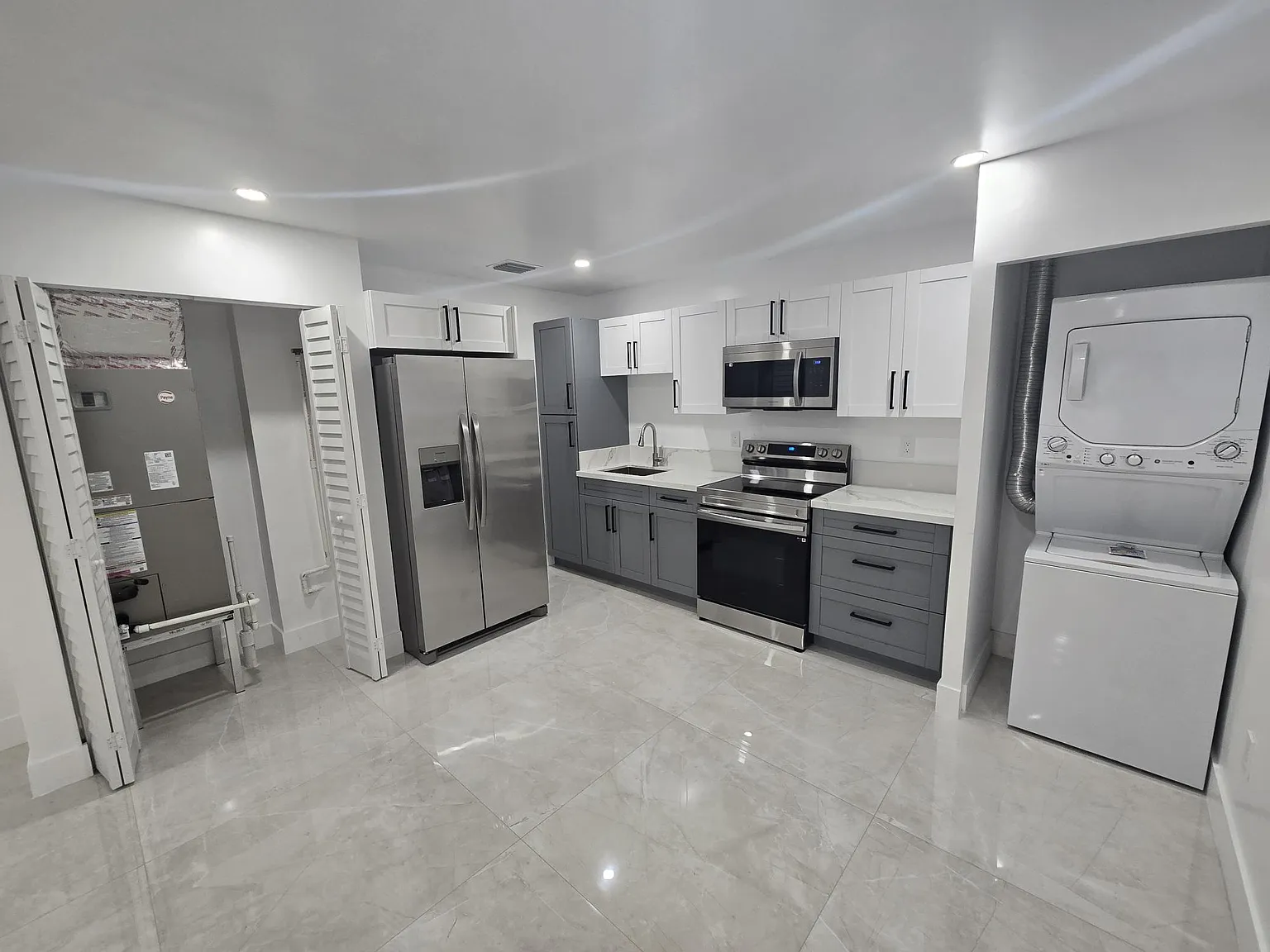 2 bed, 800 sqft, $2,500 — Photo 4