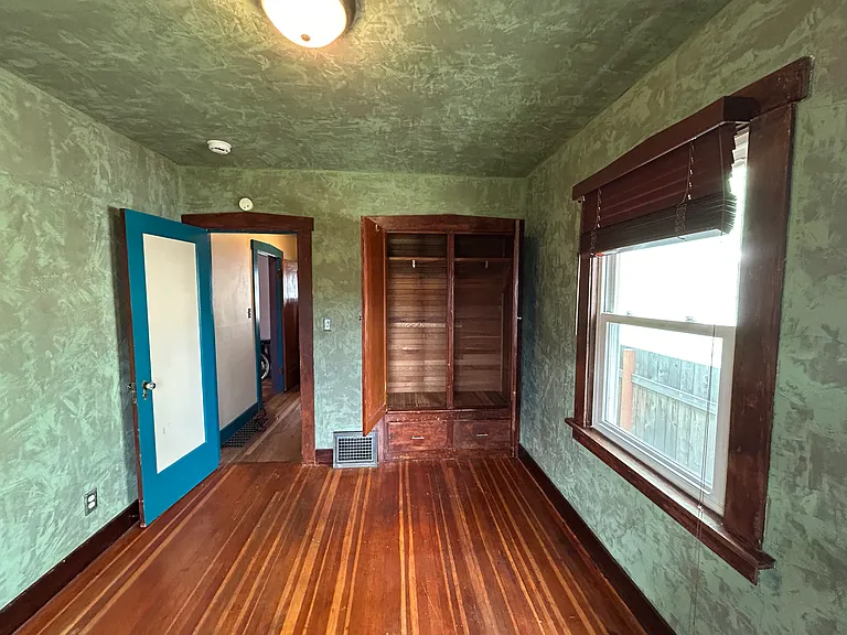 2712 Humboldt St — Photo 16