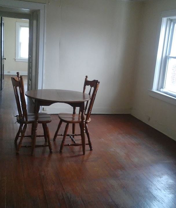 2nd image of 3216 E 10th St APT 3W