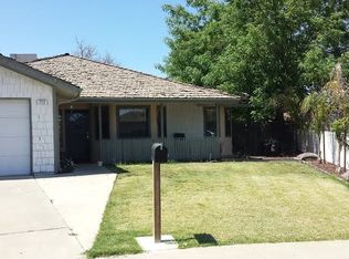 2132 Ashwood Ct, Hanford, CA