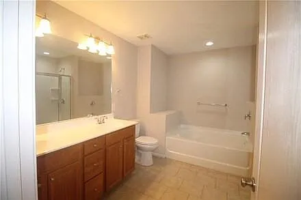 3082 Brockenhurst Dr — Photo 14