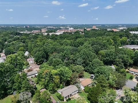 3rd image of 9525 Robert Burns Ct