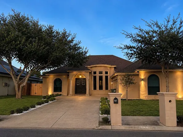 911 Red River St, Mission, TX 78572