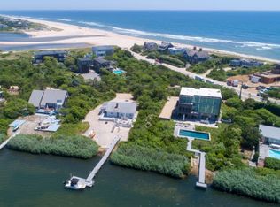 9 Burnetts Cove Rd, Water Mill, NY 11976